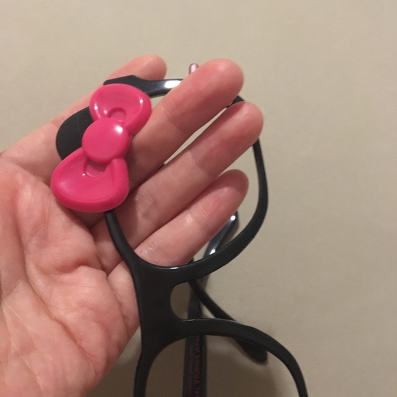 Hello Kitty Glasses with Red Bow *SOLD* - Picture 3 of 5